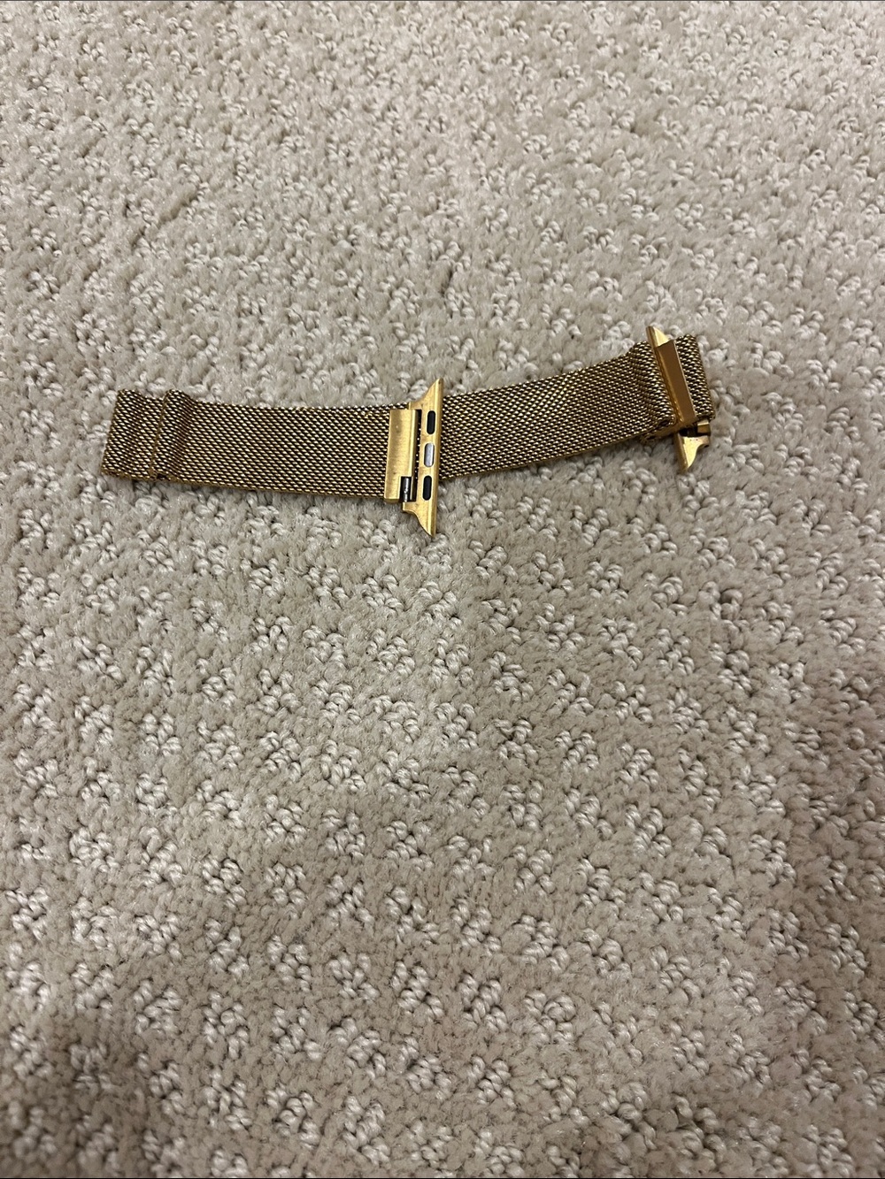 Gold colored mesh metal magnetic Apple Watch strap